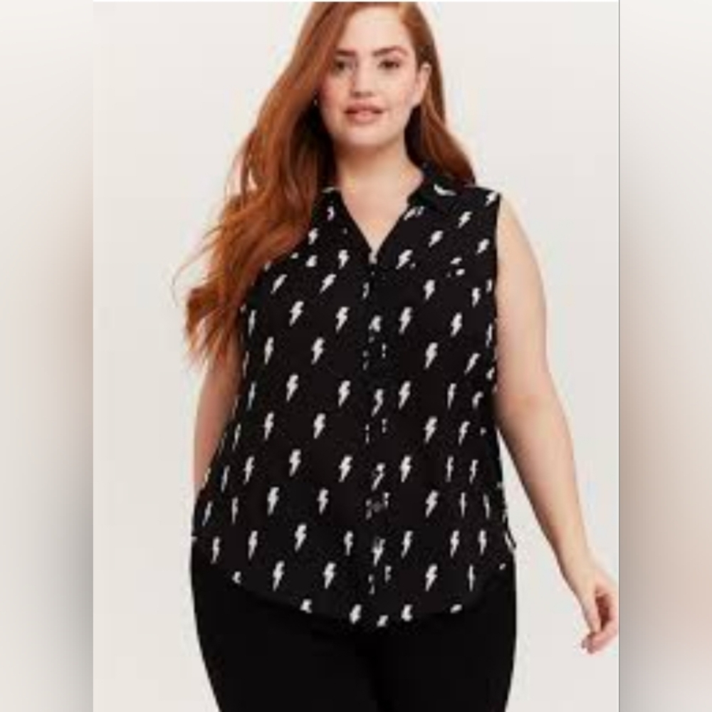 Torrid Black Lightning Bolt Print Blouse Size 3 (3X) 5770